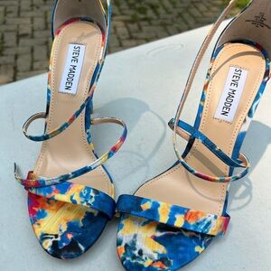 Steve Madden Blue Heels Elegant Design